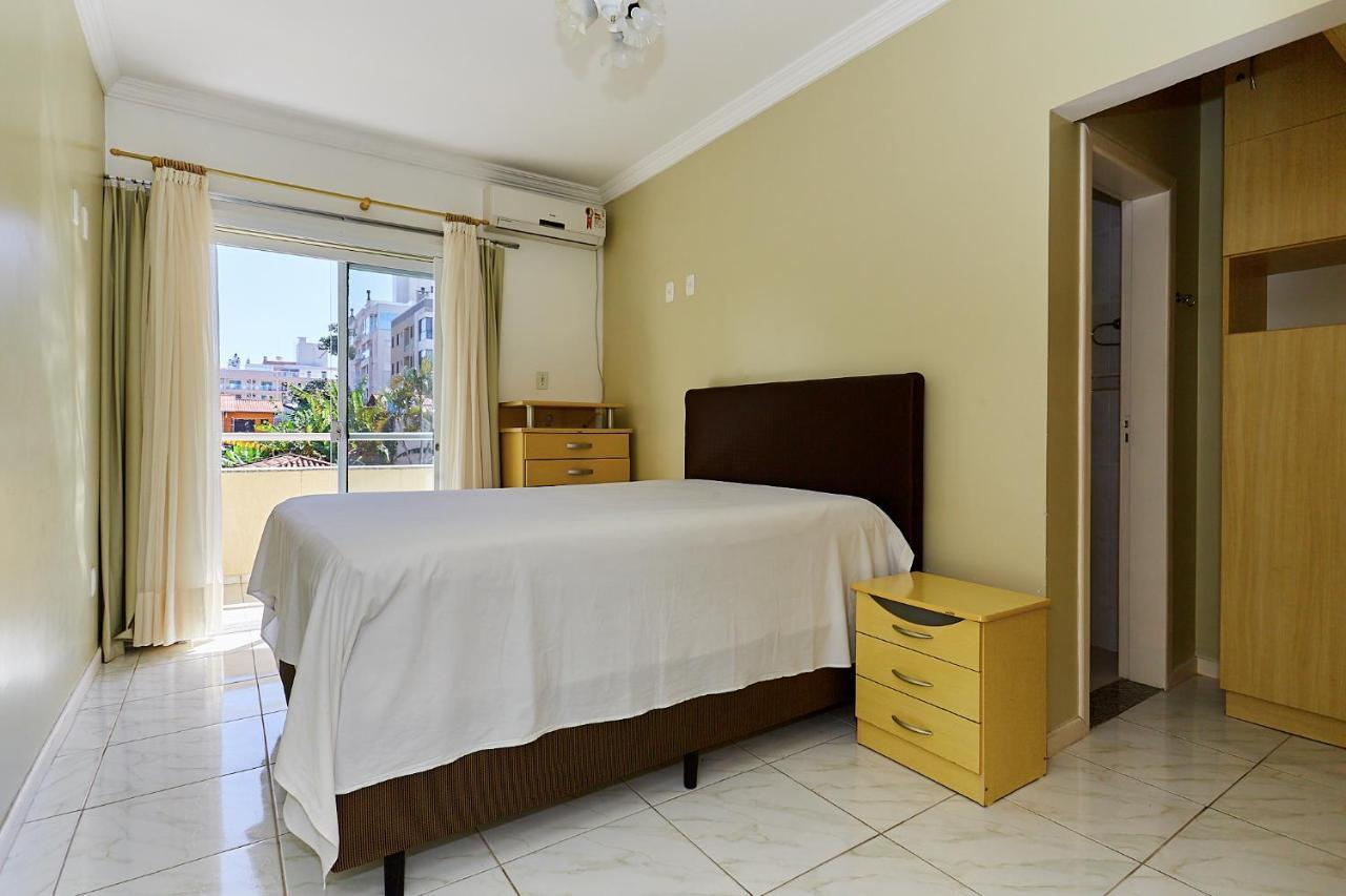 1040 - Departamento 2 Quartos Na Rua Pirajica . 200 M Da Praia Bombinhas Centro Bagian luar foto