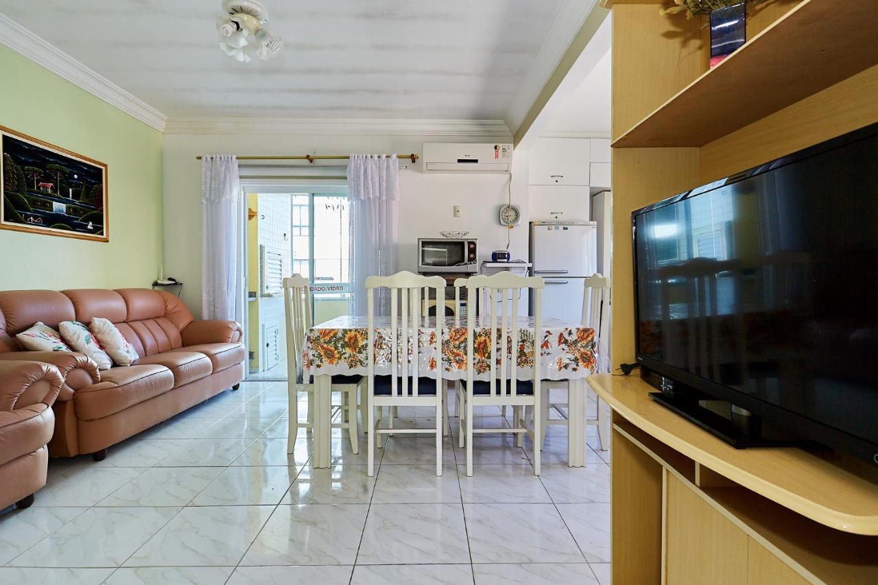1040 - Departamento 2 Quartos Na Rua Pirajica . 200 M Da Praia Bombinhas Centro Bagian luar foto